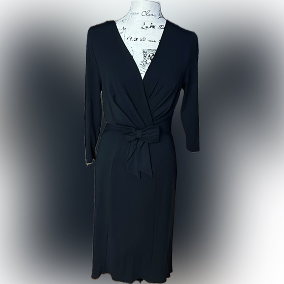 Classic Black Dress by Anna Molinari Sz M, I 48

Argentine tango inspired - Picture 17 of 17